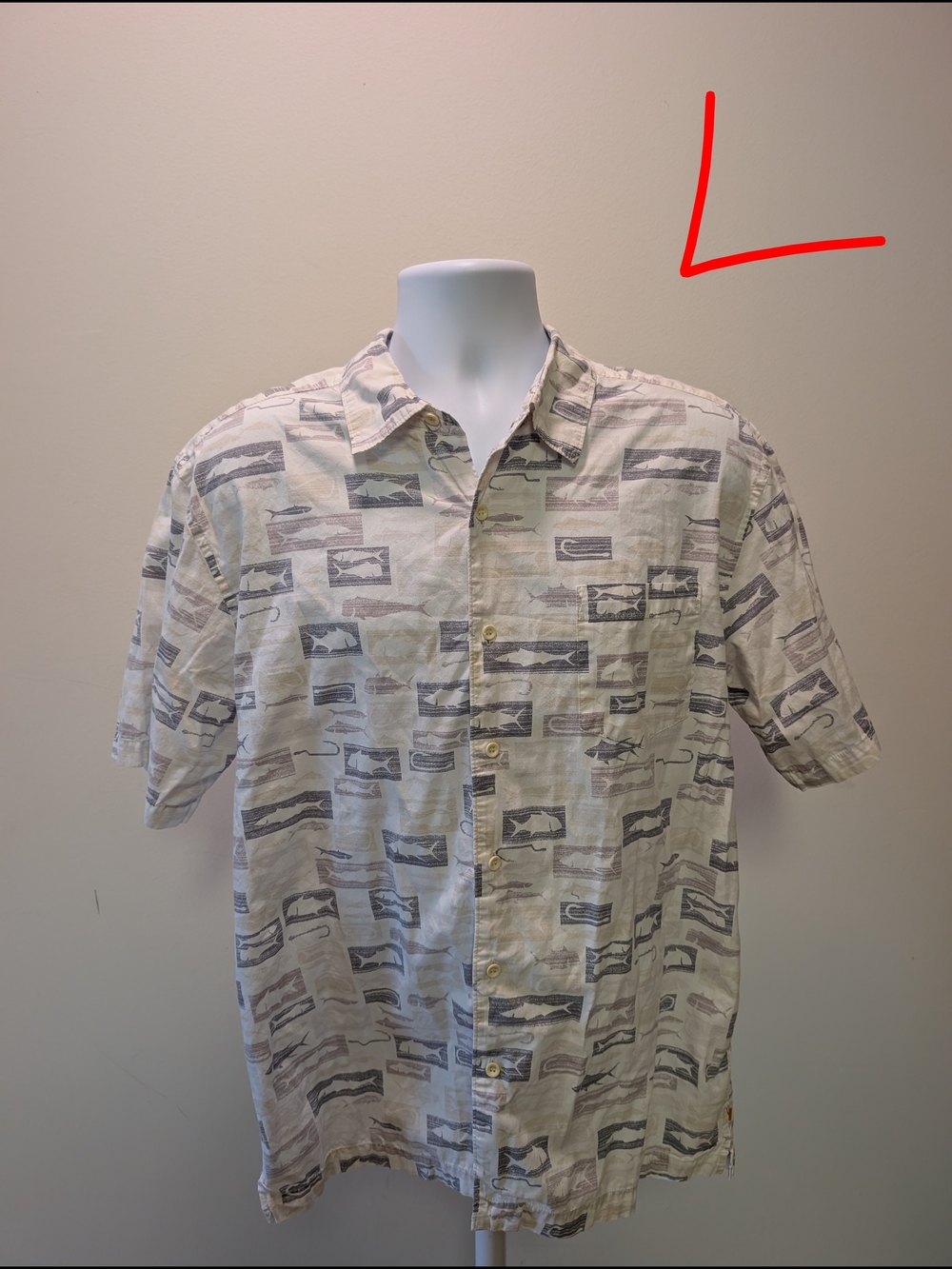 Men's Casual Short-Sleeve Button-Down Shirt in White with Gray Fish Print